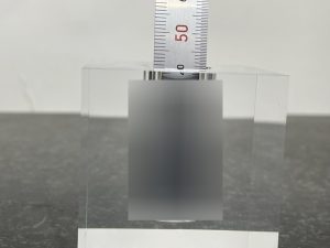 切削だけでここまで透明になる！？アクリル透明加工品